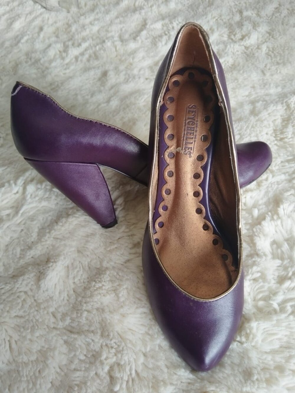 Seychelles Purple Leather Cone Heel Pumps Gold Trim Size 6.5